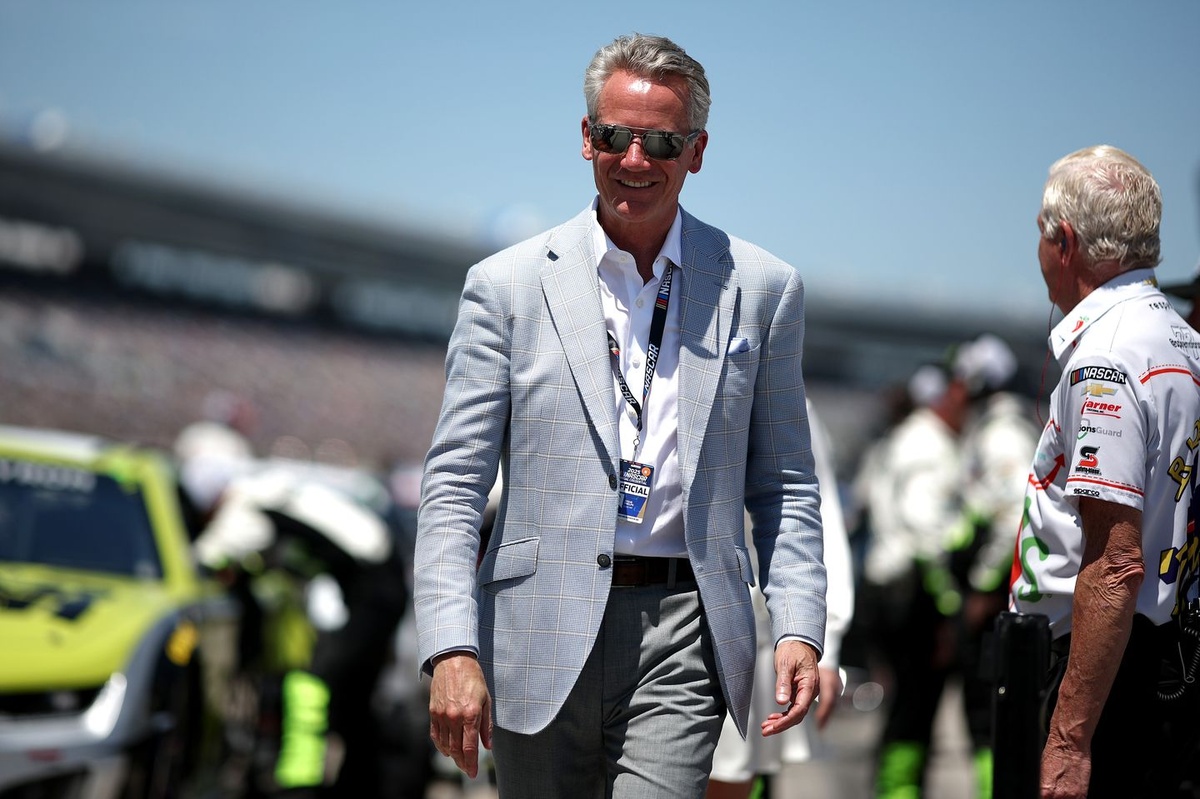 NASCAR já quer vender vagas da 23XI e Front Row no grid de 2026; saiba as novidades