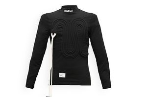 La ropa especial refrigerante que Sparco llev&oacute; a Miami para los pilotos