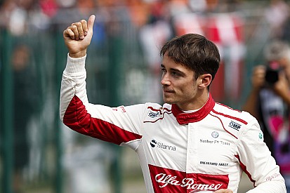Leclerc substitui Raikkonen e será piloto da Ferrari em 2019