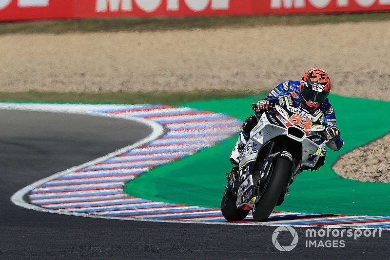 Rabat vuelve a subirse a una moto casi tres meses después