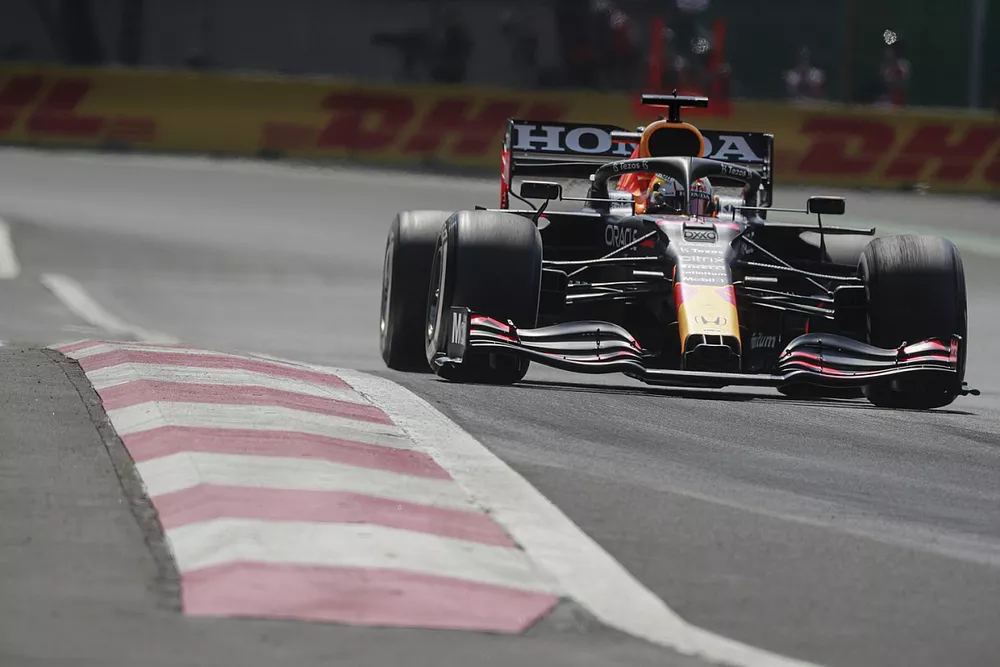 Max Verstappen, Red Bull Racing RB16B