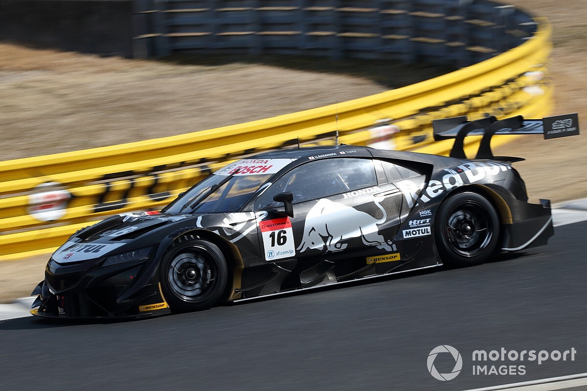 MOTUL AUTECH GT-R 1号車 2015年 岡山テスト MOTUL AUTECH GT-R 1号車 2015年 岡山テスト 1 MOTUL AUTECH GT
