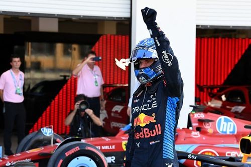Verstappen responde al jefe de McLaren: "solo quiere agitar a Red Bull"