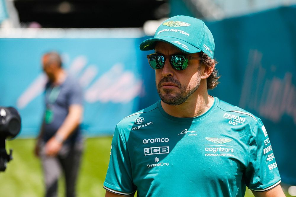 Fernando Alonso, Aston Martin F1 Team 