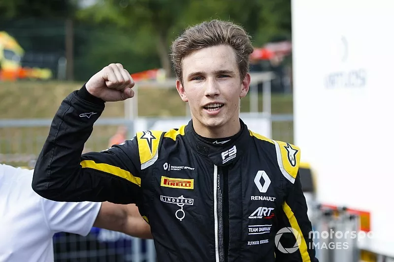 Ganador de la pole Christian Lundgaard, ART Grand Prix