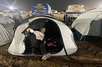 VIDEO: Cómo duermen los pilotos del Dakar en las etapas Maratón