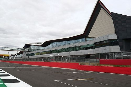 Dorna confirma que Silverstone permanecer&aacute; en MotoGP en 2023 y anuncia fechas