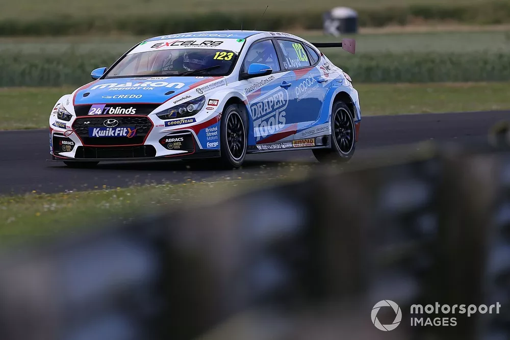 Daniel Lloyd, Bristol Street Motors with EXCELR8 TradePriceCars.com Hyundai i30N 
