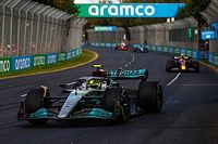 F1: Hamilton explica que "posi&ccedil;&atilde;o dif&iacute;cil" n&atilde;o foi pedido de jogo de equipe