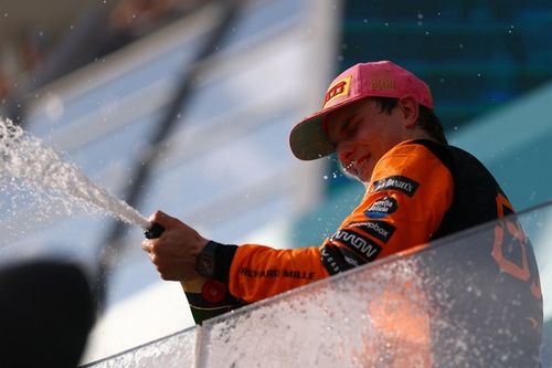F1 - Stella exalta trabalho de Piastri: "Não há como a melhoria vir só do carro"