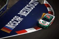 Keselowski y Hamlin creen que NASCAR tiene "demasiados circuitos mixtos"