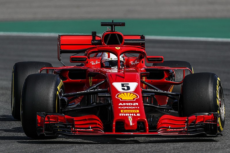Vettel: Altı pilot da pole pozisyonunu alabilir