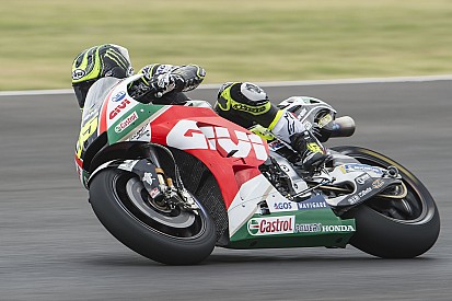 Crutchlow vence GP polêmico em Termas; Márquez bate em Rossi