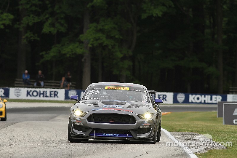 Watkins Glen PWC: Buford holds off James to win GTS race one