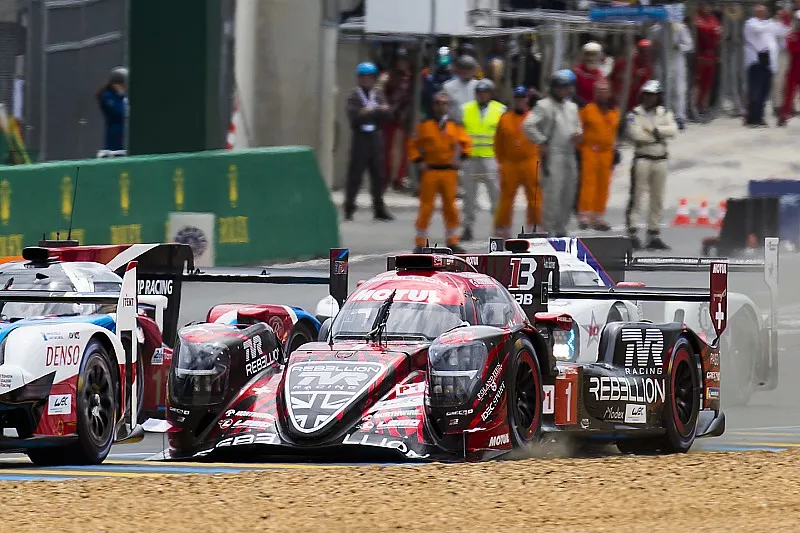#1 Rebellion Racing Rebellion R-13: Andre Lotterer, Neel Jani, Bruno Senna, #8 Toyota Gazoo Racing Toyota TS050: Sébastien Buemi, Kazuki Nakajima, Fernando Alonso