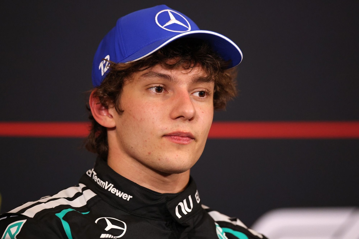 Kimi Antonelli clears air with Isack Hadjar after F1 sprint clash: ‘We know how he is sometimes’