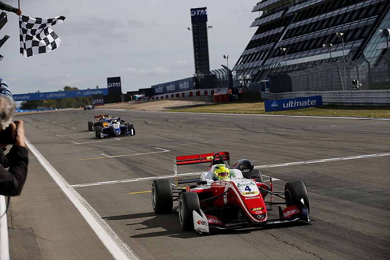 F3 Nurburgring: Schumacher üst üste ikinci kez kazandı!