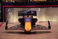 Red Bull subasta un simulador &uacute;nico firmado por Verstappen y P&eacute;rez