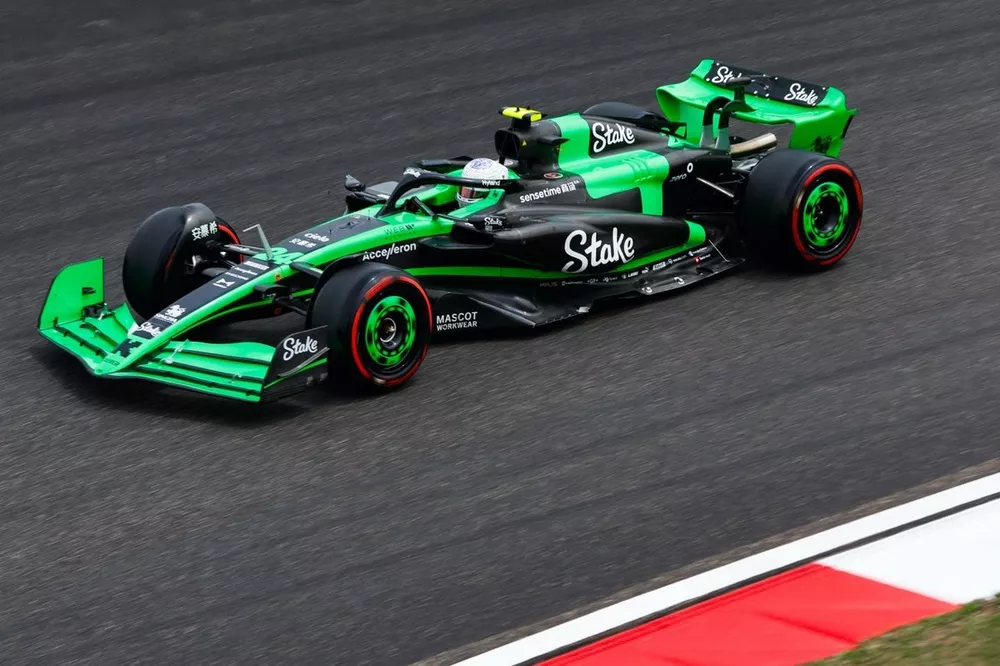 Zhou Guanyu, Kick Sauber C44