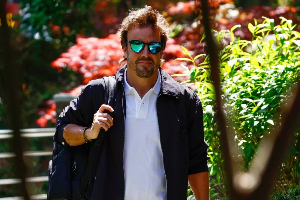 Fernando Alonso, Aston Martin F1 Team 
