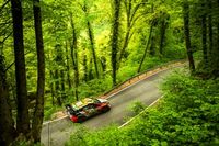 Neuville najlepszy w pierwszym podejściu