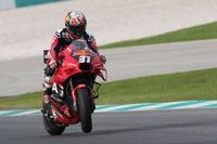 Acosta: "Miro la pantalla y veo a los campeones del mundo que tengo delante"