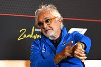 Briatore: "No recuerdo una situaci&oacute;n as&iacute; en todo mi tiempo en la F1"