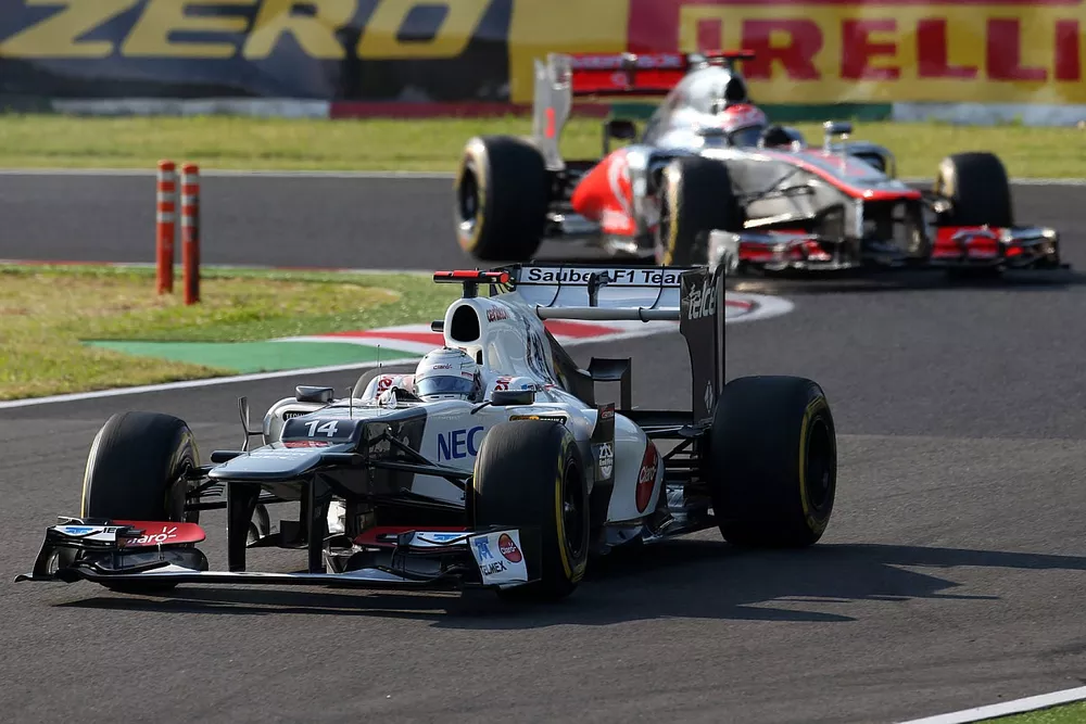 F1 日本グランプリ 2012年 鈴鹿サーキット50周年記念 グラベル 小林可夢偉が3位！ 鈴鹿が歓喜に包まれた2012年のF1日本GP……バトンの