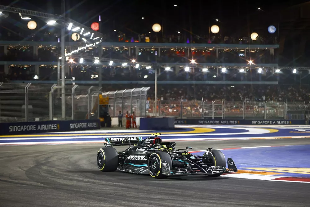 Lewis Hamilton, Mercedes F1 W14