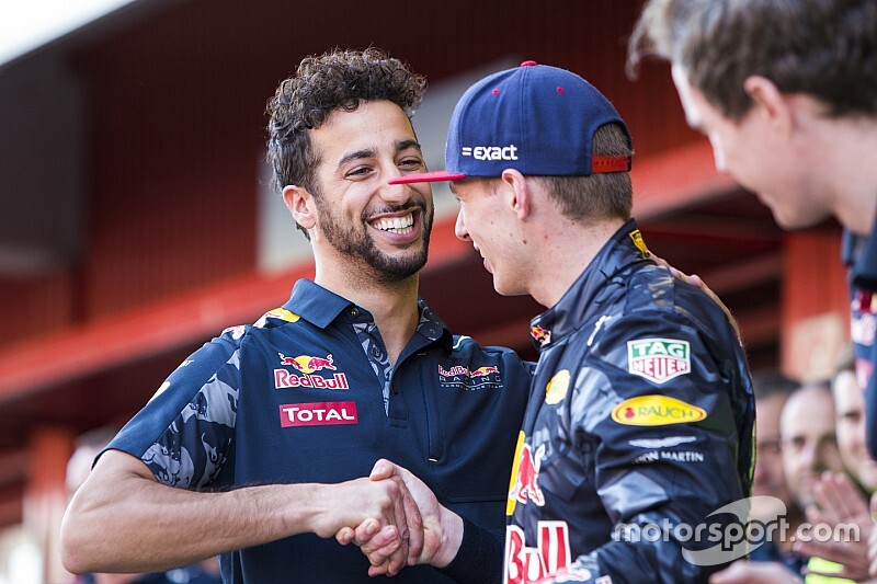 Verstappen, Ricciardo'nun Renault'ya geçiş kararını sorguladı