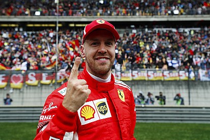 GP Tiongkok: Vettel kalahkan Raikkonen, Ferrari start 1-2