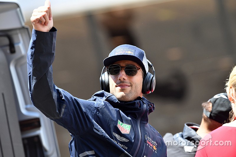 Ricciardo megpördült a Spanyol Nagydíjon – ez újdonság