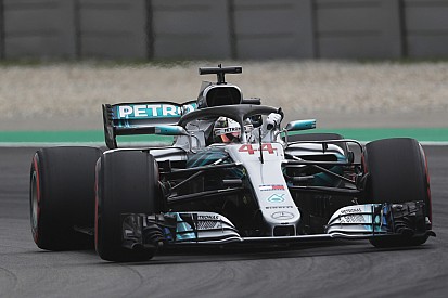 Mercedes спростувала чутки про вплив на шини Pirelli