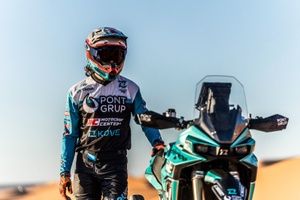 Javi Vega desvela c&oacute;mo es correr el Dakar sin asistencia: "70% mental"