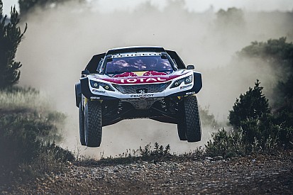 Resmi: Peugeot, Dakar'dan çekiliyor