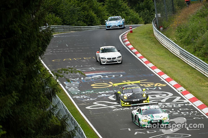 152 Autos beim 1. VLN-Rennen nach der Sommerpause