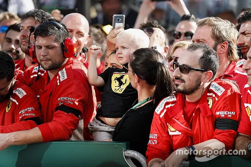 Minttu Virtanen, en zoon Robin Raikkonen