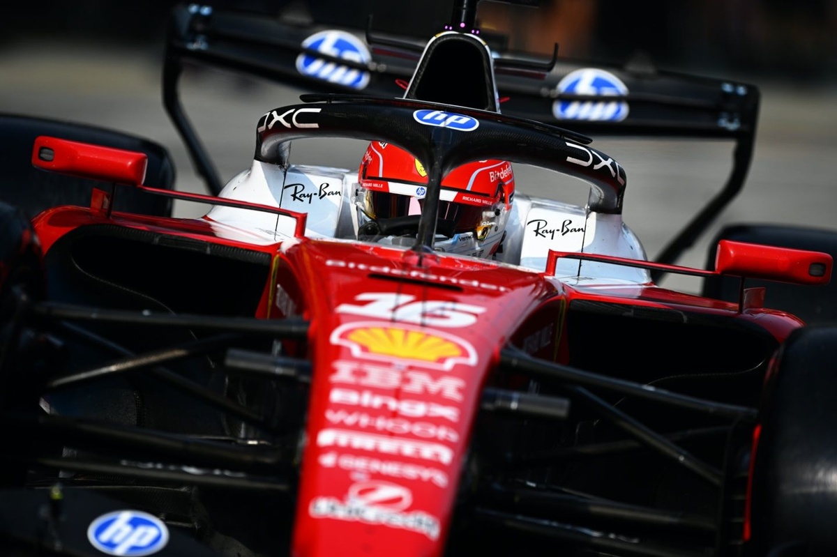 Leclerc confía en su ritmo de carrera tras quedar cuarto en la clasificación del GP de Bahrein en Sepang