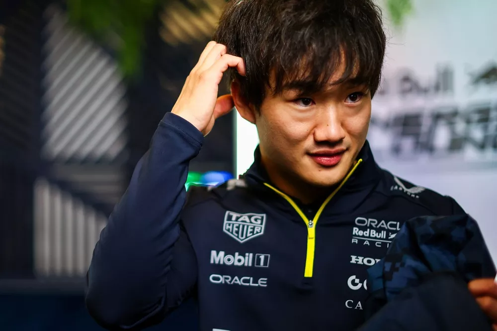 公式発表】角田裕毅F1シート喪失。ハジャーがレッドブルに昇格し