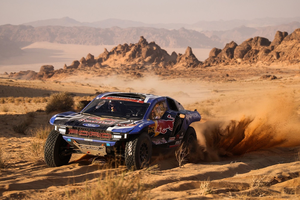 Dakar 2026, Stage 7: Mattias Ekstrom wins stage after late drama for Henk Lategan