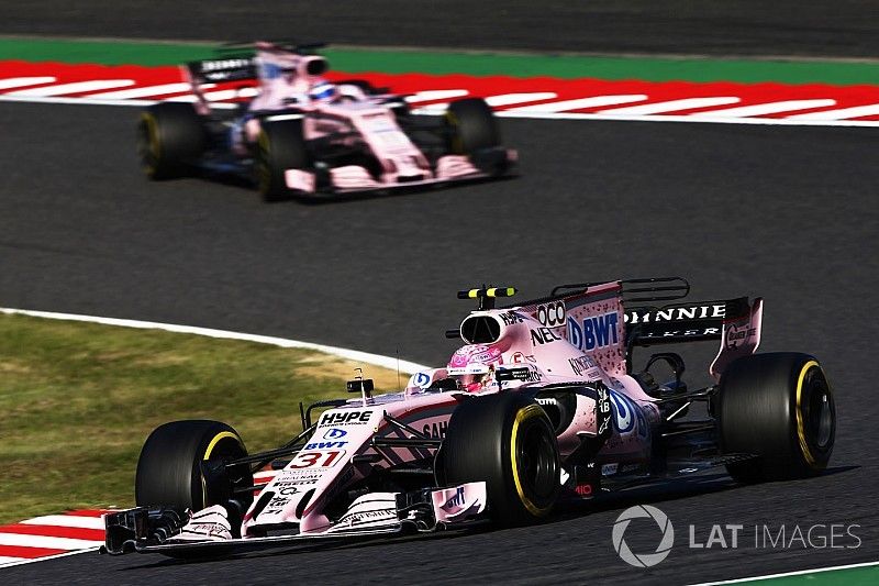 Esteban Ocon, Sahara Force India F1 VJM10, Sergio Perez, Sahara Force India F1 VJM10