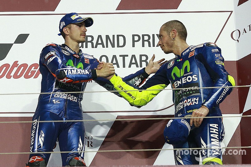 MotoGP: Vinalest sokkolta Rossi felzárkózása a Katari GP-n