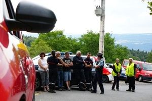 Acidente em rally na França deixa três espectadores mortos após atropelamento