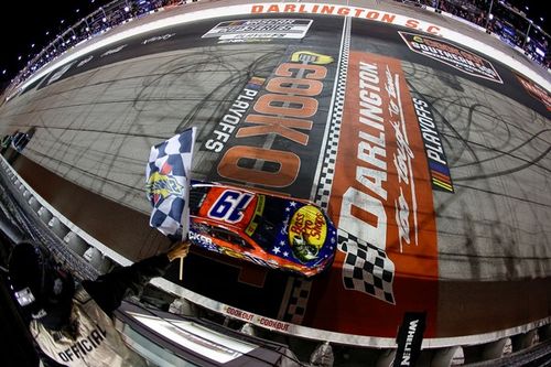 NASCAR: Chase Briscoe logra una dram&aacute;tica victoria en Darlington