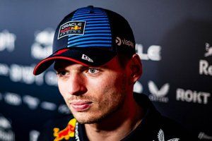 Verstappen broni ojca