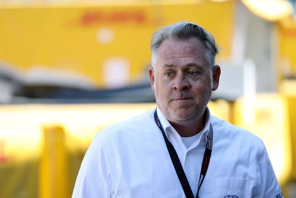 Scot Elkins, director de carrera