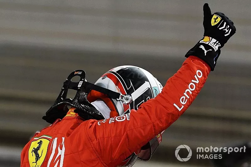 Charles Leclerc, Ferrari, c&eacute;l&egrave;bre sa pole position