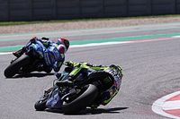 Rins: "Jugando con Rossi nos quedamos los dos fuera"