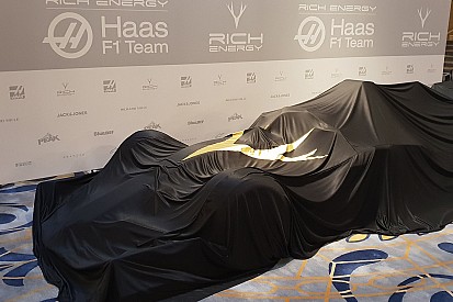 Наживо: пряма трансляція презентації нової машини Ф1 Haas