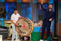 Lo mejor de Mart&iacute;n en La Revuelta: nueva entrevista, dardos y muchas risas